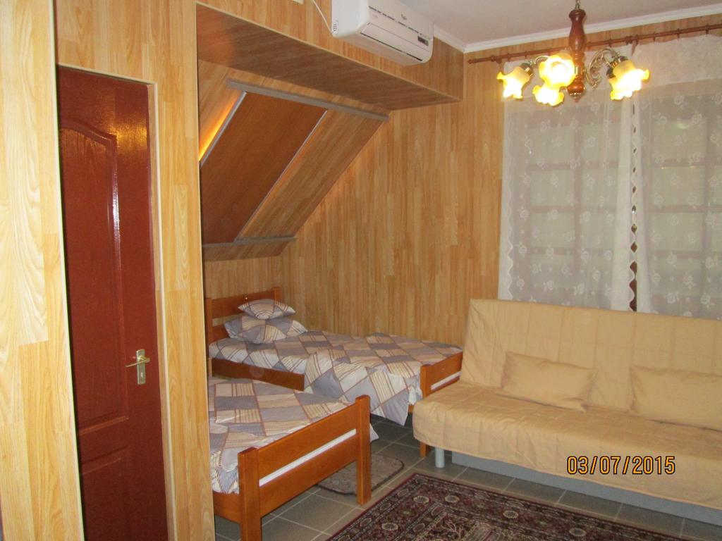 Kisherceg Szallashely Budapest Bilik gambar